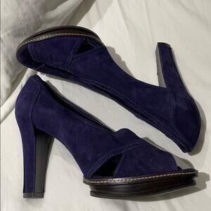 Theory 9 purple suede peep toe platforms euc